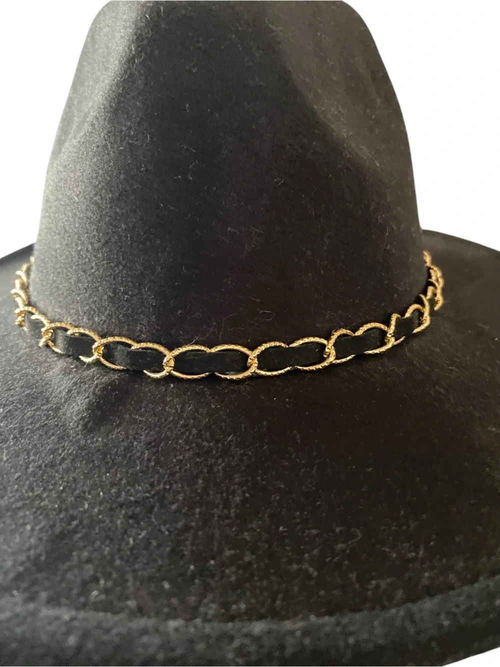 NEW Four Buttons by San Diego Hat Company Black Suede Chain Link Fedora